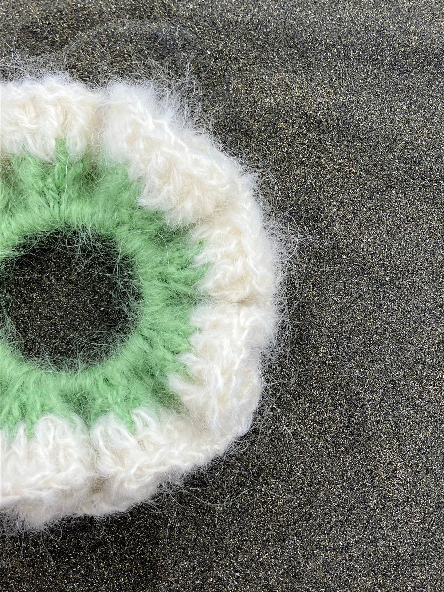 BUSAN - THE SCRUNCHY
