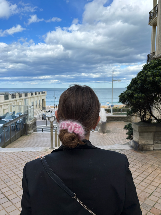 LEOPARD ROSE - THE SCRUNCHY