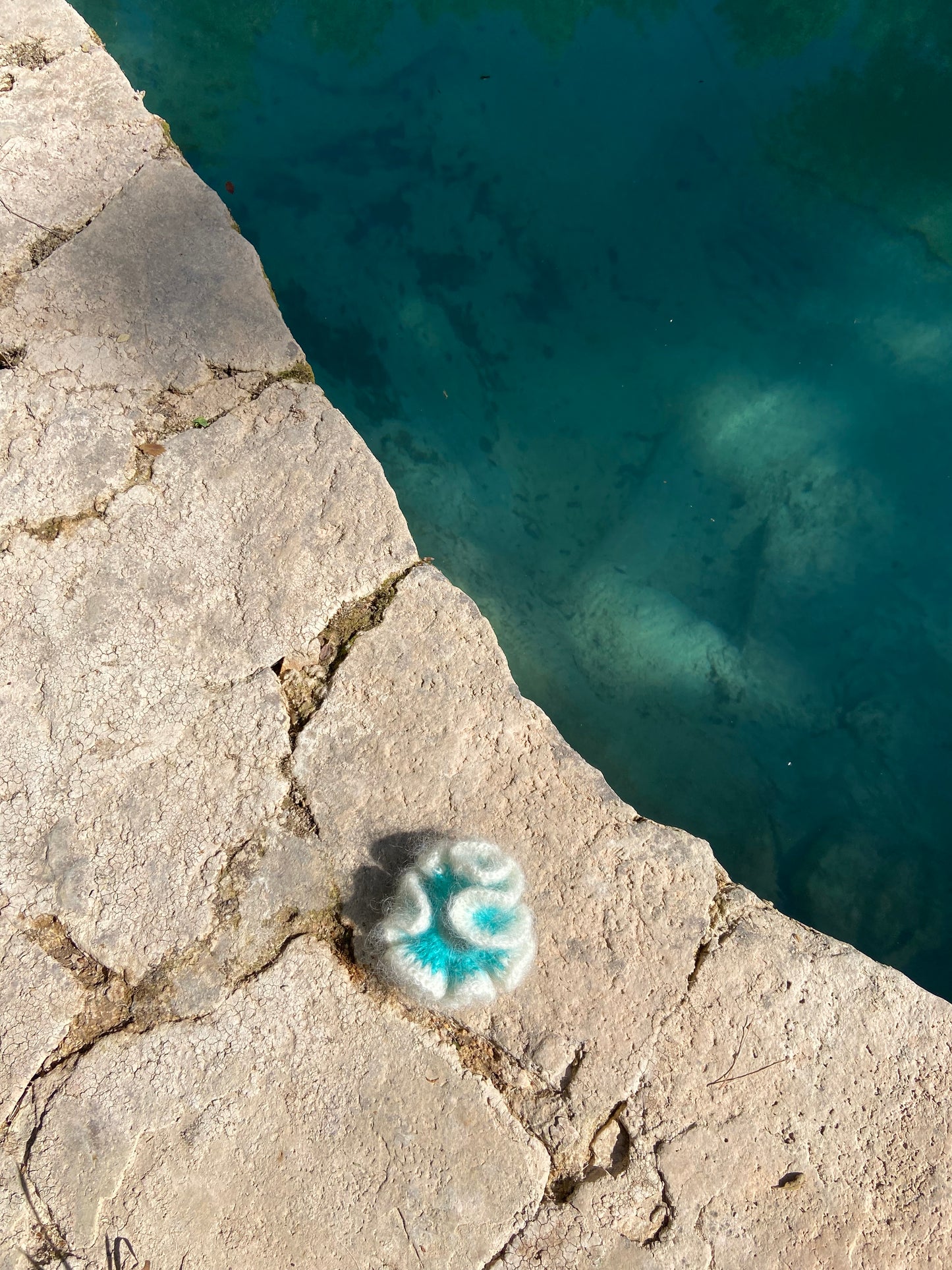 MARSEILLE - THE SCRUNCHY