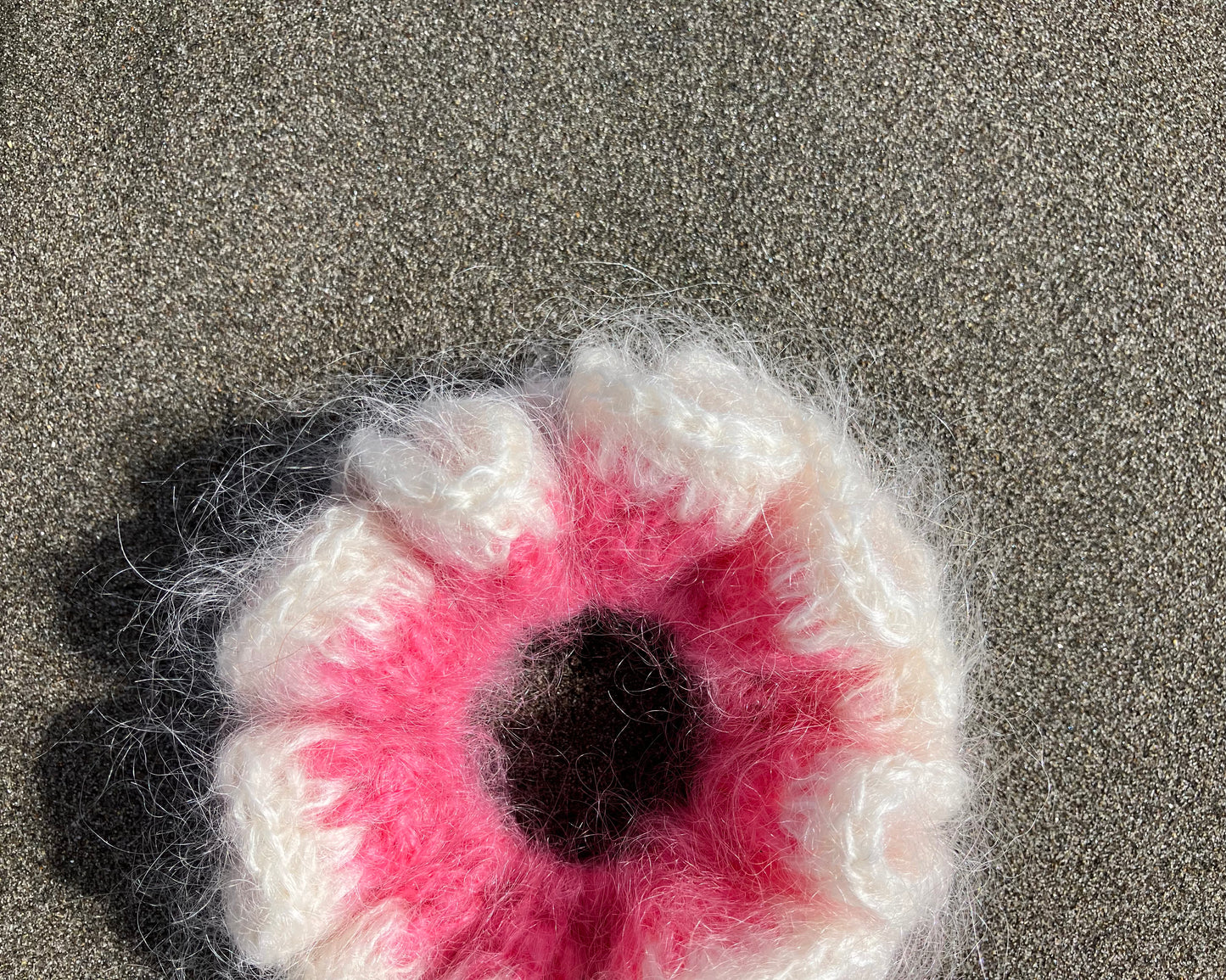 PARIS - THE SCRUNCHY